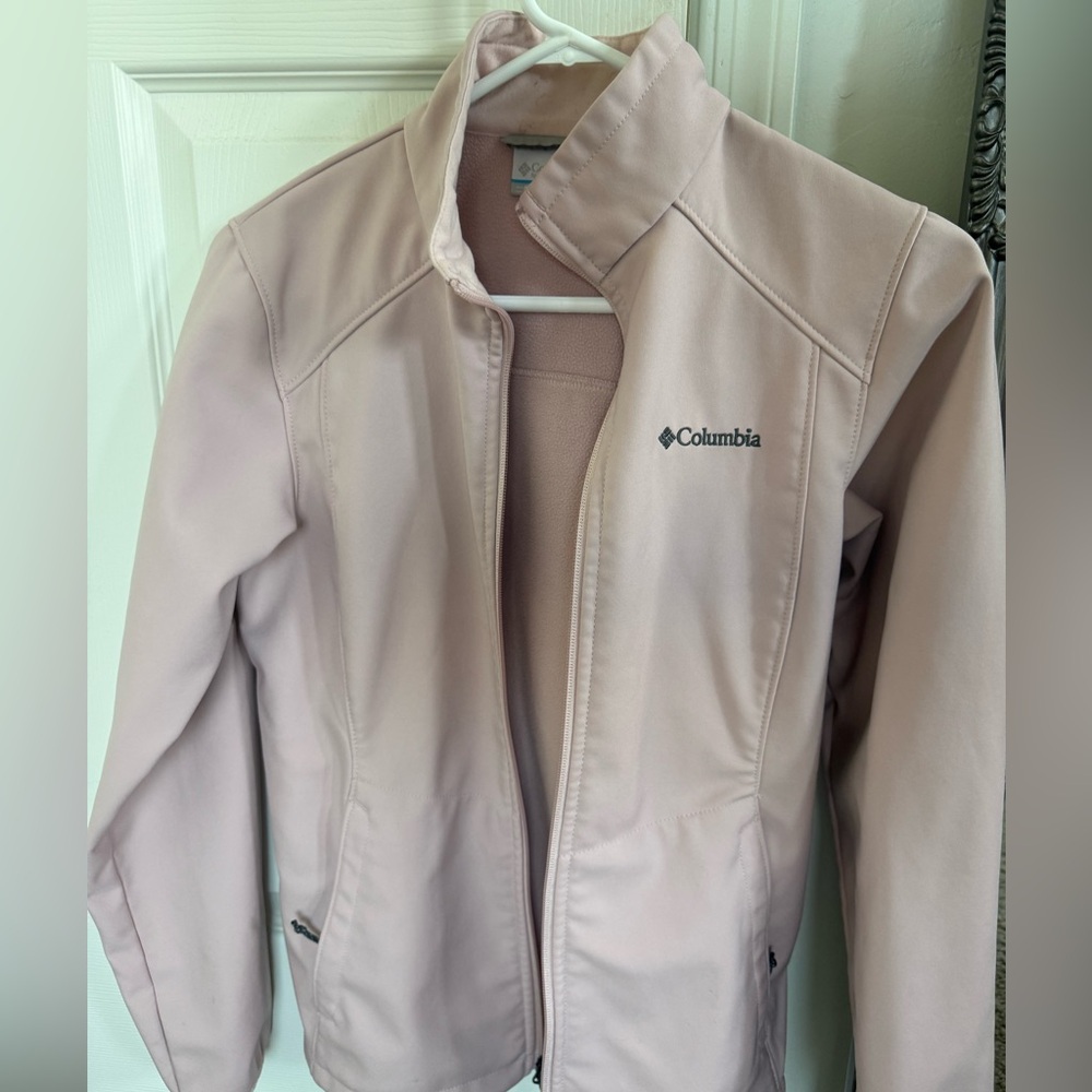 Columbia Women's Light Pink Jacket